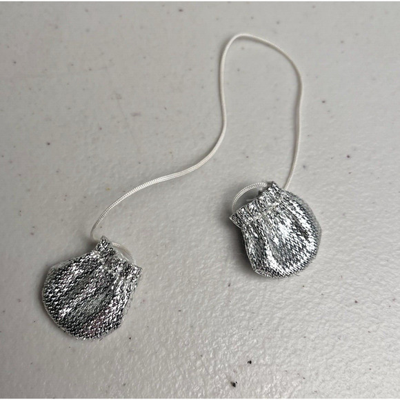 Vintage Barbie Doll Accessories Silver Gloves, Gold Clutch & Blue Bag 60s 70s 80 - Picture 6 of 11